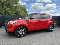 Rot Gebraucht 2016 Kia Soul Spirit SUV | 9.990 € (Guter Preis)