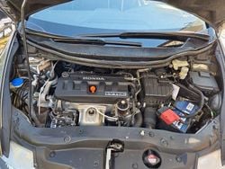 Grau Gebraucht 2006 Honda Civic Limousine | 13.000 €