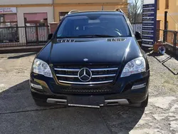 Schwarz Gebraucht 2011 Mercedes ML350 SUV | 11.950 € (Fairer Preis)