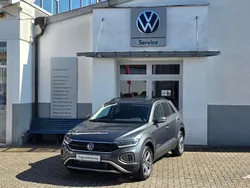 Grau Neu 2025 VW T-Roc Life SUV | 33.870 € (Superpreis)