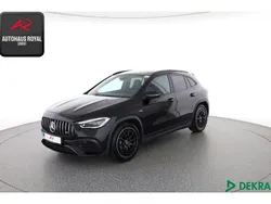 Schwarz (metallic) Gebraucht 2021 Mercedes GLA45 AMG AMG SUV | 45.879 € (Fairer Preis)