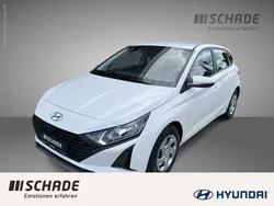 Weiß Neu 2025 Hyundai i20 Select Limousine | 20.490 € (Etwas zu teuer)