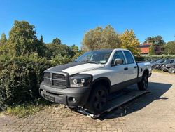 Weiß Gebraucht 2006 Dodge Magnum SUV | 9.875 €
