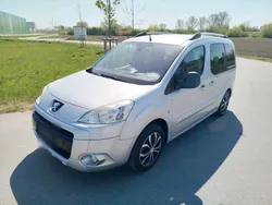 Silber Gebraucht 2010 Peugeot Partner Tepee Van / Kleinbus | 4.150 € (Fairer Preis)