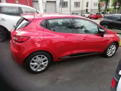Dezirrotmetalic Gebraucht 2018 Renault Clio IV LIMITED Deluxe Limousine | 8.190 € (Fairer Preis)