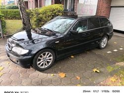 Schwarz Gebraucht 2003 BMW 325 Kombi | 3.490 €