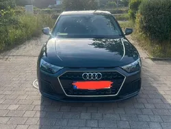 Grau Gebraucht 2021 Audi A1 Sportback Kleinwagen | 19.000 € (Fairer Preis)