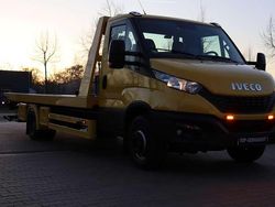 Sun yellow Gebraucht 2022 Iveco Daily Van / Kleinbus | 63.900 €