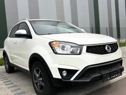 Weiß Gebraucht 2015 Ssangyong Korando SUV | 8.500 €