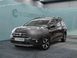 Grau Gebraucht 2022 Dacia Jogger Extreme Van / Kleinbus | 19.870 € (Fairer Preis)