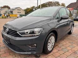Uranograu Gebraucht 2017 VW Golf Sportsvan Comfortline Van / Kleinbus | 11.499 € (Fairer Preis)