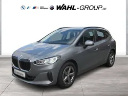 Grau Gebraucht 2023 BMW 218 Active Tourer Performance Van / Kleinbus | 25.890 € (Superpreis)