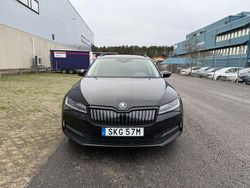 Schwarz Gebraucht 2022 Skoda Superb Style Kombi | 16.400 € (Teuer)