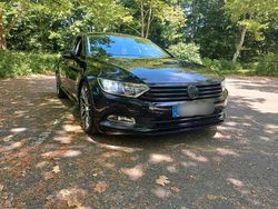 Schwarz Gebraucht 2015 VW Passat Limousine | 8.400 € (Fairer Preis)