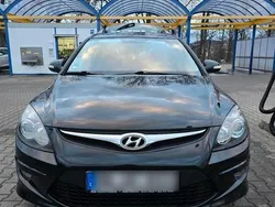 Schwarz Gebraucht 2012 Hyundai i30 Turbo Kombi | 2.050 € (Fairer Preis)