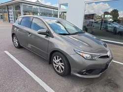 Grau Gebraucht 2018 Toyota Auris Executive Limousine | 8.500 € (Superpreis)