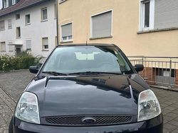 Blau Gebraucht 2005 Ford Fiesta Kleinwagen | 3.000 € (Teuer)