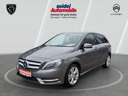 Grau Gebraucht 2013 Mercedes B200 Van / Kleinbus | 16.880 € (Etwas zu teuer)