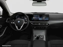 Weiß Gebraucht 2024 BMW 318 Limousine | 36.070 € (Fairer Preis)