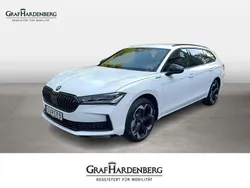 Weiß Neu 2025 Skoda Superb SportLine Kombi | 61.570 €