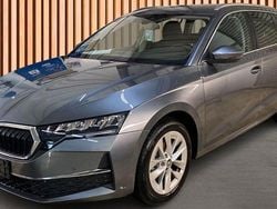 Grau Gebraucht 2024 Skoda Octavia Kombi | 29.990 € (Fairer Preis)