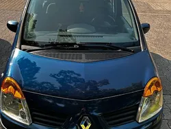 Blau Gebraucht 2006 Renault Modus Van / Kleinbus | 2.150 € (Fairer Preis)
