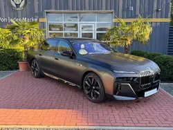 Grau Gebraucht 2024 BMW M760e Executive Limousine | 159.000 €