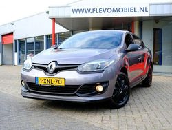 Grau Gebraucht 2014 Renault Mégane III Authentique Kombi | 6.500 € (Fairer Preis)