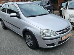 Silber Gebraucht 2004 Opel Corsa Limousine | 1.999 € (Fairer Preis)