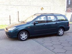 Grün Gebraucht 2003 Ford Focus Finesse Kombi | 3.200 €