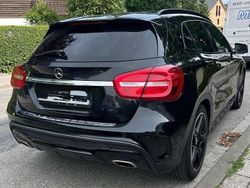 Schwarz Gebraucht 2016 Mercedes GLA250 AMG line SUV | 17.000 € (Etwas zu teuer)