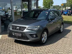 "pirineos" grau Gebraucht 2018 Seat Arona SUV | 15.990 € (Fairer Preis)