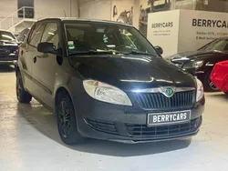 Schwarz Gebraucht 2012 Skoda Fabia Cool Edition Limousine | 2.990 € (Fairer Preis)