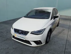 Weiß Gebraucht 2024 Seat Ibiza FR Limousine | 22.450 € (Etwas zu teuer)