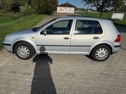 Silber Gebraucht 1999 VW Golf IV Basis Limousine | 1.200 € (Fairer Preis)