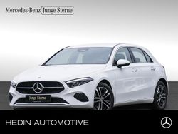 Biały Gebraucht 2024 Mercedes A200 Advanced Plus Limousine | 31.390 € (Fairer Preis)