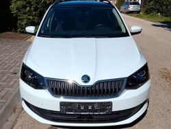Weiß Gebraucht 2015 Skoda Fabia Ambition Kleinwagen | 6.499 € (Etwas zu teuer)