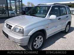 Silber Gebraucht 2000 Suzuki Grand Vitara SUV | 3.150 € (Fairer Preis)