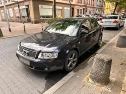 Schwarz Gebraucht 2001 Audi A4 Coupé | 1.000 €