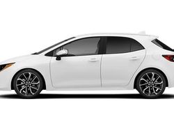 Silver metallic Gebraucht 2013 Toyota Auris Hybrid Edition Limousine | 10.490 € (Fairer Preis)