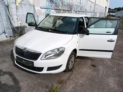 Weiß Gebraucht 2010 Skoda Fabia Kombi | 2.599 € (Fairer Preis)