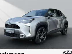 Silber Gebraucht 2022 Toyota Yaris Cross Edition SUV | 26.990 € (Etwas zu teuer)