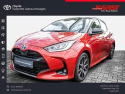 Rot Gebraucht 2021 Toyota Yaris Hybrid Style Kleinwagen | 19.385 € (Fairer Preis)