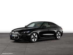 Black sapphire metallic Gebraucht 2024 BMW i4 Comfort Edition Limousine | 65.184 €
