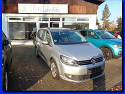 Silber Gebraucht 2015 VW Touran Comfortline Van / Kleinbus | 6.990 € (Guter Preis)