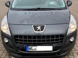 Grau Gebraucht 2013 Peugeot 3008 Access Limousine | 6.200 € (Fairer Preis)
