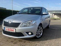 Silber Gebraucht 2014 Skoda Fabia Best of Limousine | 6.900 € (Fairer Preis)