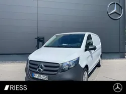 Arktikweiß Gebraucht 2025 Mercedes Vito Van / Kleinbus | 48.780 € (Fairer Preis)