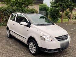 Weiß Gebraucht 2008 VW Fox Kleinwagen | 1.999 € (Etwas zu teuer)