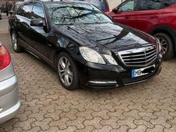 Schwarz Gebraucht 2010 Mercedes E250 Limousine | 7.500 € (Superpreis)